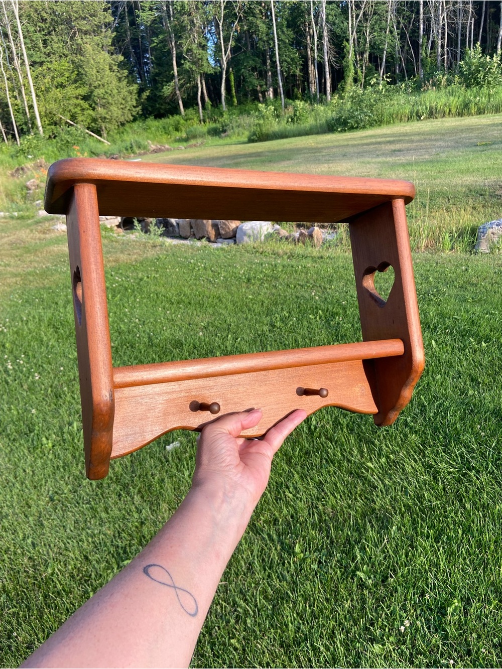Vintage Heart Cutout Solid Wood Wall Display Trinket Shelf